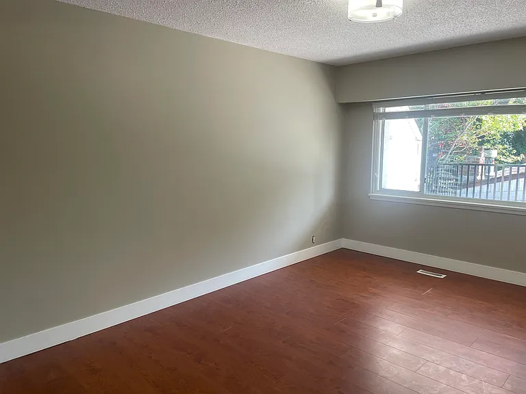 6748 Ash St — Photo 15