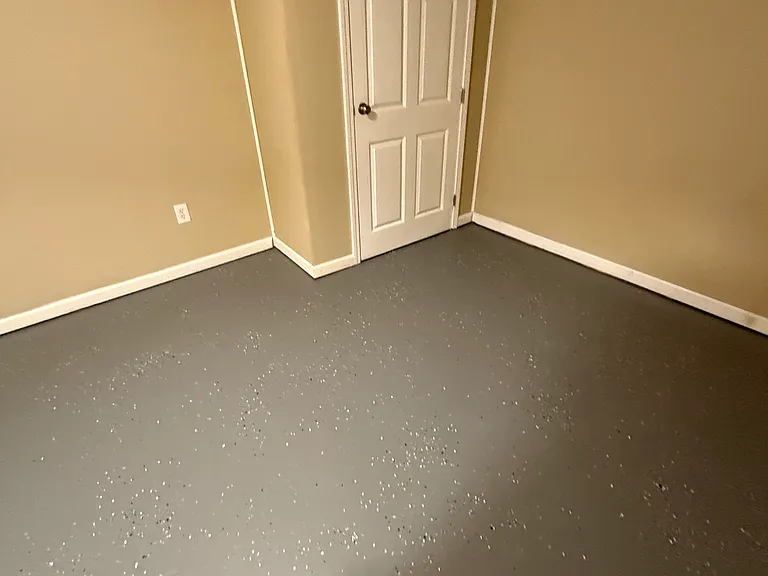 5400 Saint Gabriel Ln — Photo 17