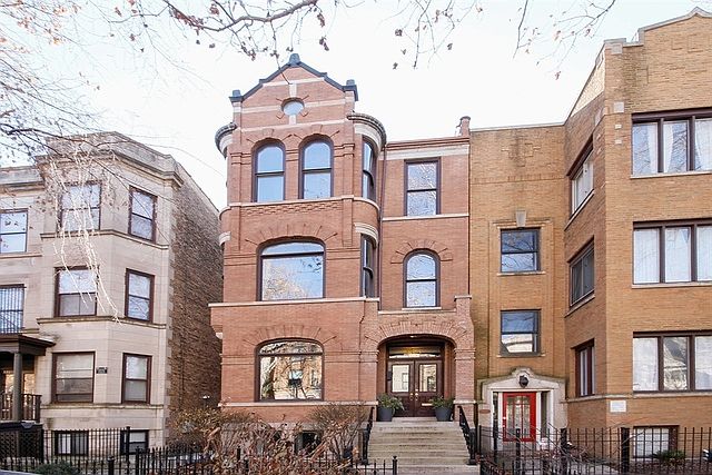 1st image of 823 W Newport Ave #3