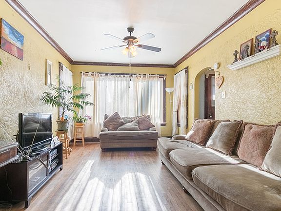 2nd image of 4773 N Karlov Ave