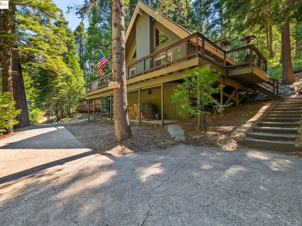30547 Old Strawberry Rd, Strawberry, CA 95375