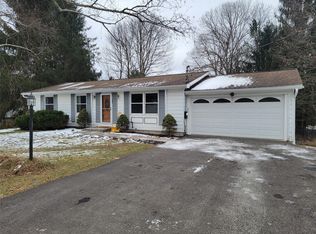 583 Cafferty Hill Rd, Endicott, NY 13760