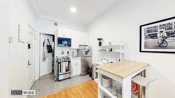 Rented by City Wide Apartments | media 3