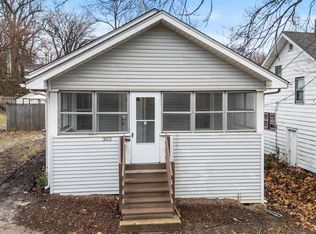 303 Main St, Alton, IL 62002