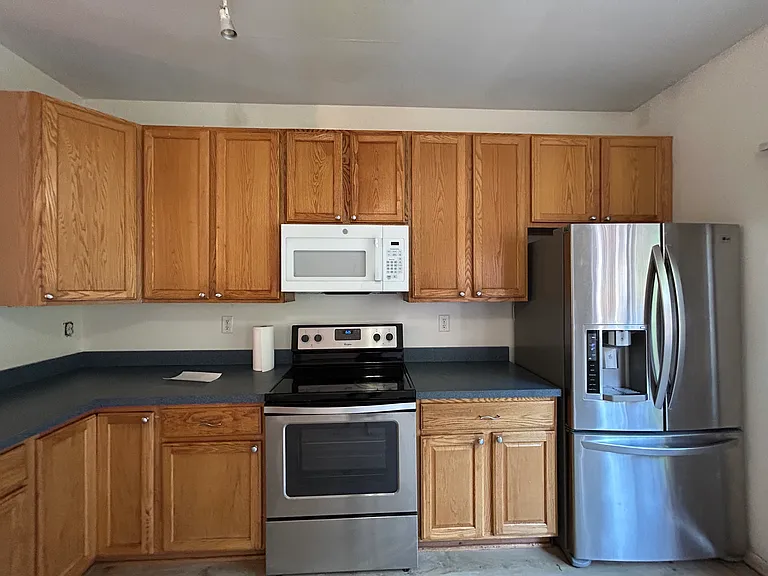 529 Ellison Ct — Photo 6