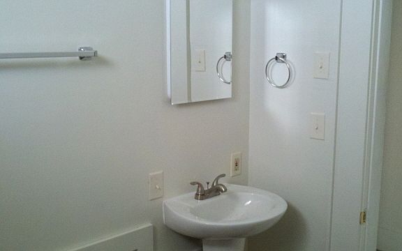 5th image of 431 Kings Hwy