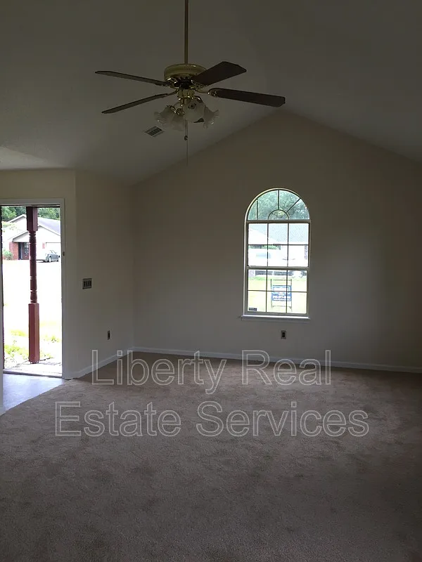Eagles Landing — Photo 3