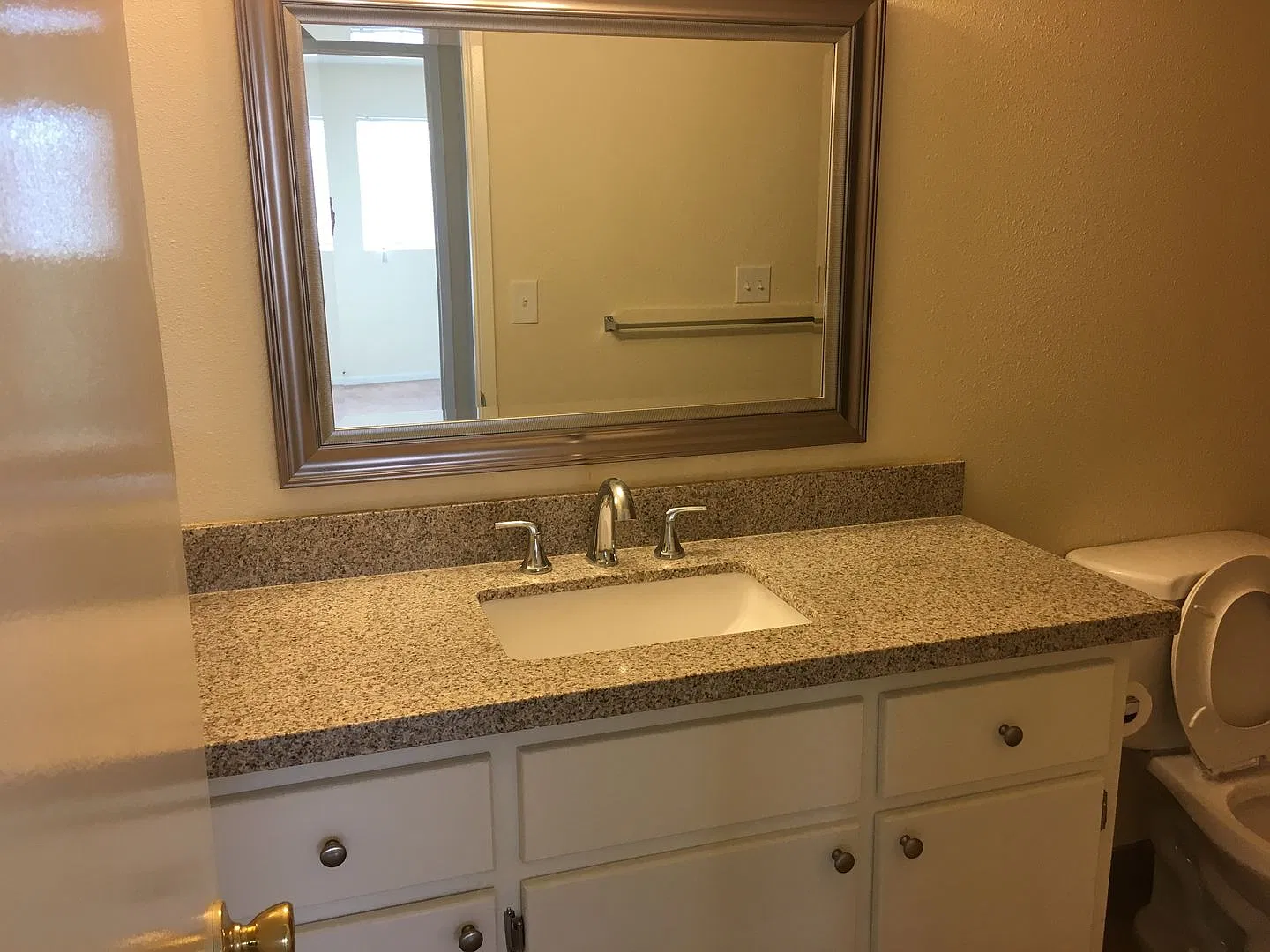 4705 W. 152nd St. Lawndale — Photo 3