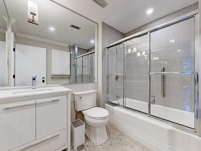 619 Avenue Rd #201 — Photo 27