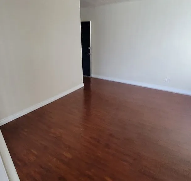 Park Verdugo Apartments — Photo 9