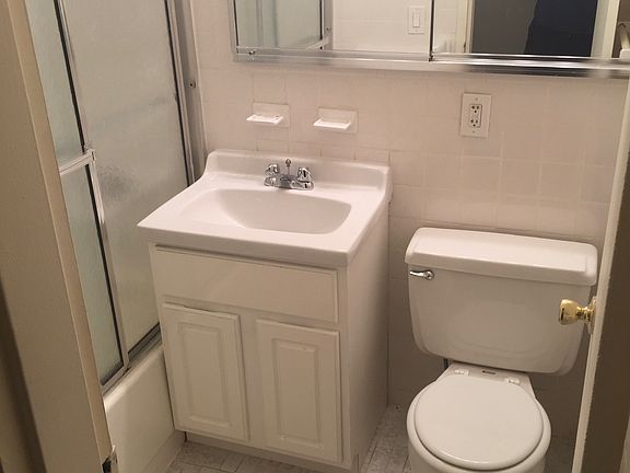 2nd image of 174 E 90th St APT 3E