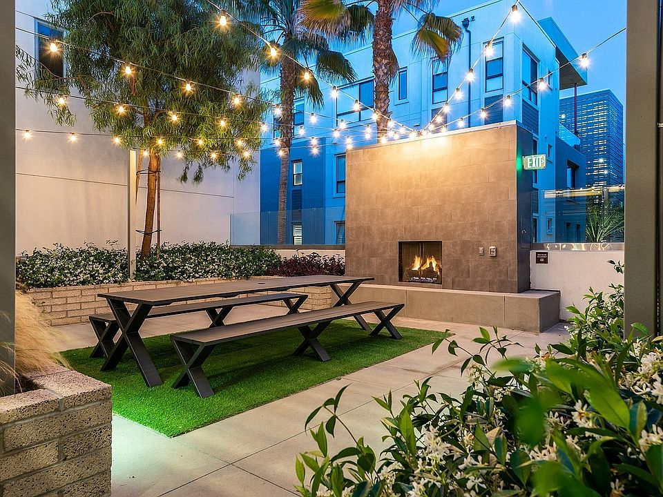 Runway Playa Vista Outdoor Fireplace