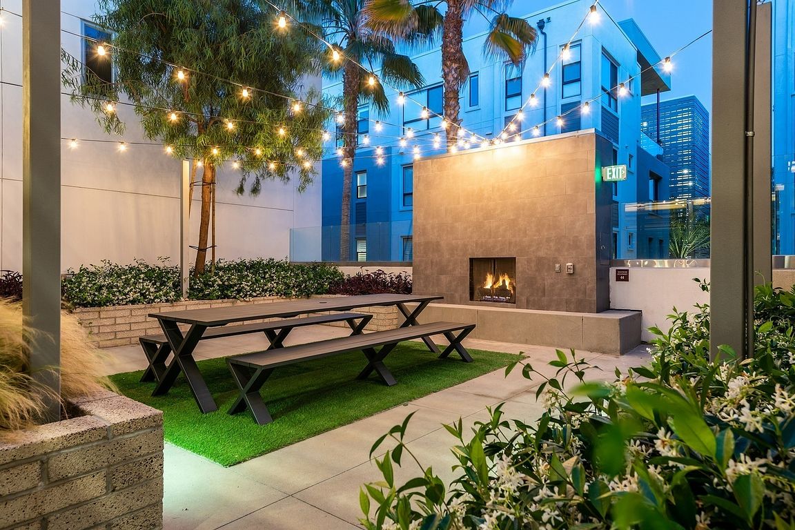 Runway Playa Vista Outdoor Fireplace