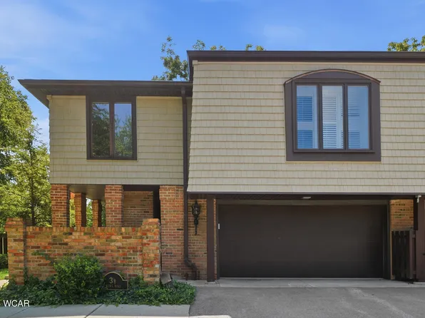 3 Mews Rd #B, Lima, OH 45805