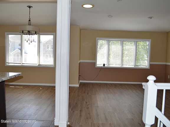 5th image of 745 Maguire Ave