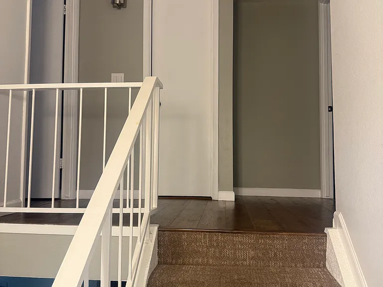 2936 E Clarendon Ave — Photo 18
