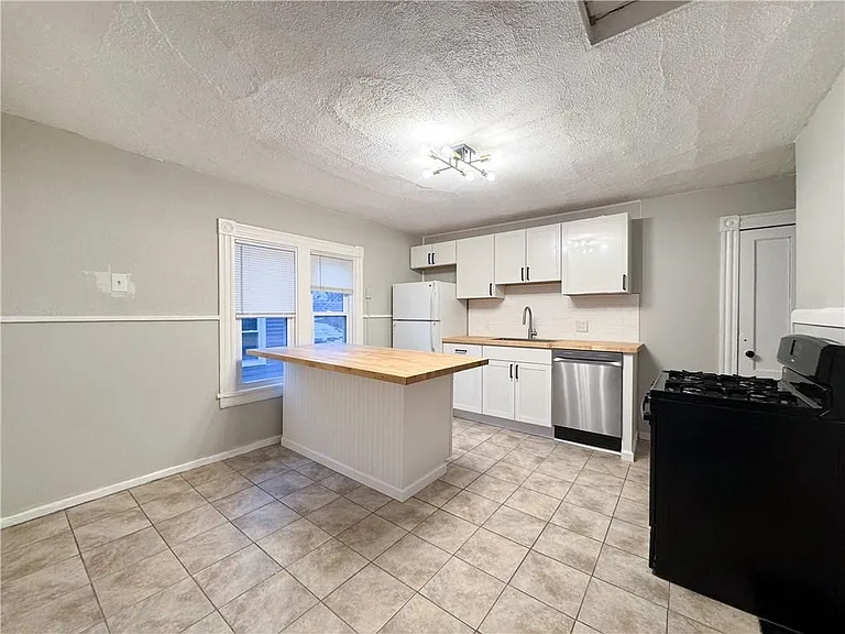 102 Gregory St #2 — Photo 8