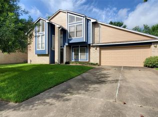 8831 Vinkins Rd, Houston, TX 77071