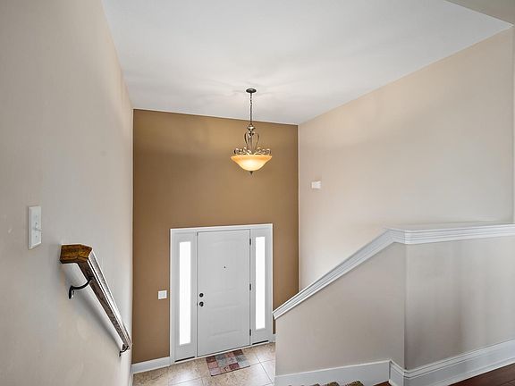 5th image of 3758 Silver Fox Ln