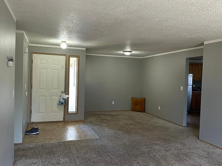 983 Crystal Grotto Ave — Photo 22