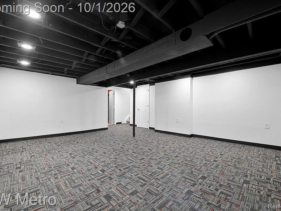 25168 Maplebrooke Dr, photo 22