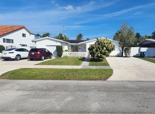 1725 SW 97th Pl, Miami, FL 33165