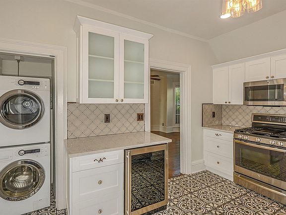 Addison-Flats-Apt-1-5153-web