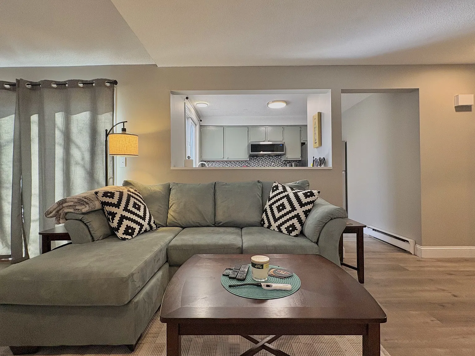 2 bed, 10 sqft, $2,800 — Photo 3