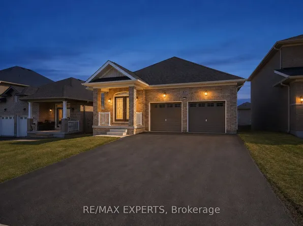 57 Hopkins Cres N, Bradford West Gwillimbury, ON L3Z 0R7
