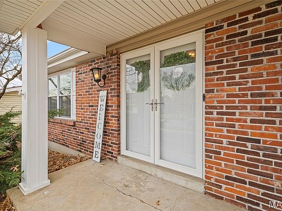 5th image of 279 Aspen Village Dr