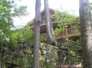 28 Big Falls Ln, Crawford, TN 38554