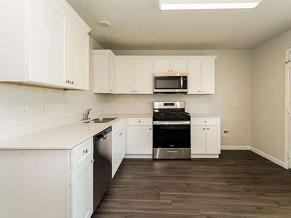 4th image of 18822 Venito Dr #18822