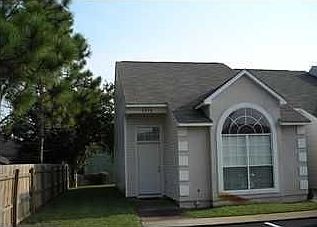 1st image of 1370 Redwood Ln