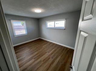 667 E Plymouth St, Glendora, CA 91740
