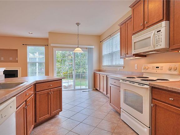 3rd image of 3556 Westminster Upper
