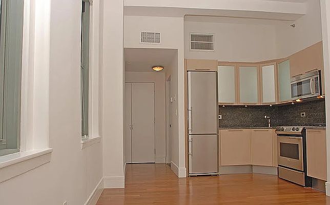 1st image of 120 Greenwich St APT 10J