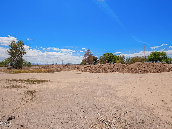 3rd image of 18535 W VAN BUREN Street #-