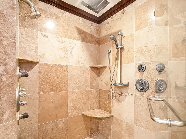 1180 Lamplighter Ct — Photo 24