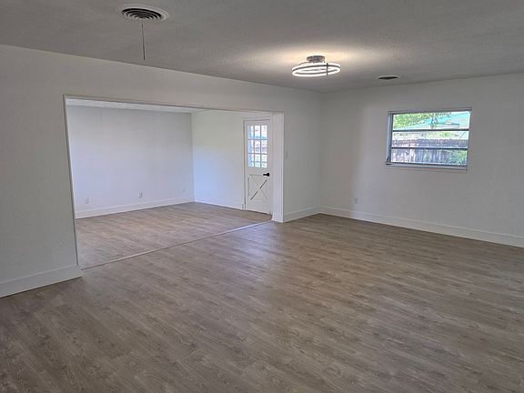 5th image of 640 Westward Cir