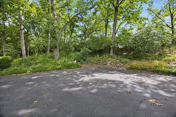 12819 Huntercreek Rd — Photo 6