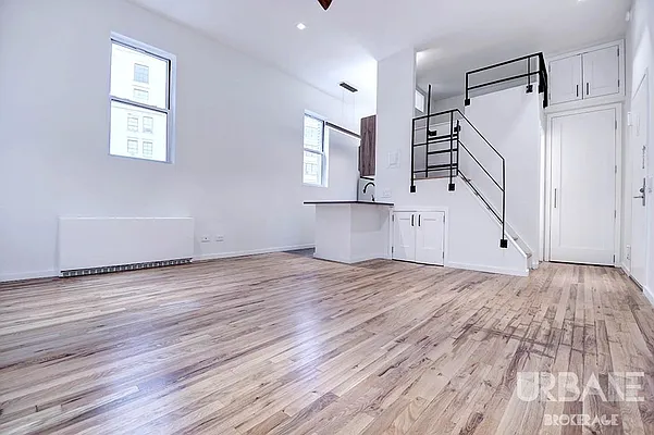 Rented by Urbane Brokerage | media 5