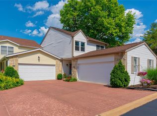1568 Walpole Dr, Chesterfield, MO
