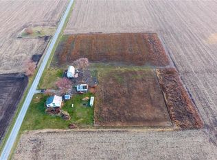 7733 Red School Rd, Gillespie, IL 62033