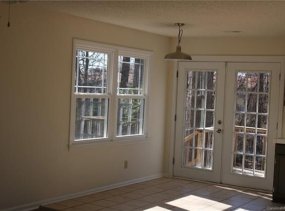 4th image of 6212 McBride St