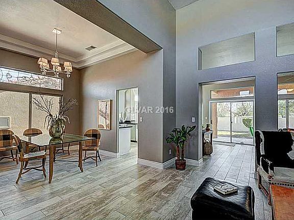 2nd image of 10725 Argents Hill Dr
