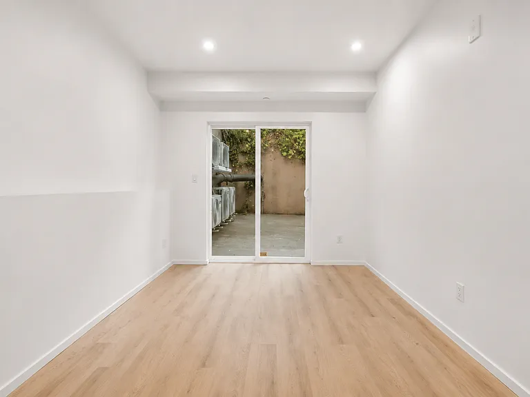 3334 San Bruno Ave #12 — Photo 11