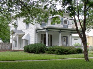 332 S Elm St, Ottawa, KS 66067