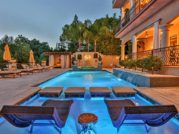 118 Black Powder Cir, Folsom, CA 95630