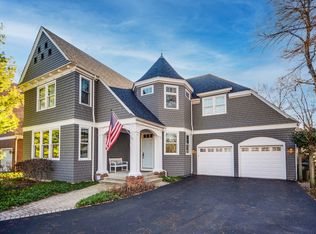 405 E Blodgett Ave, Lake Bluff, IL 60044