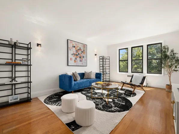 3875 Waldo Avenue image 1 of 10
